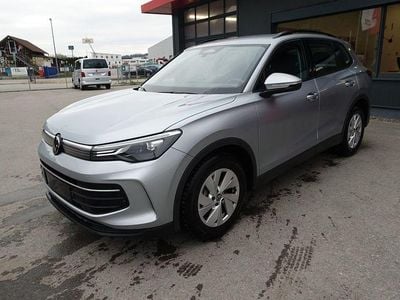 Gebraucht VW Tiguan Life 150 PS (110 kW) 2025 Silber SUV