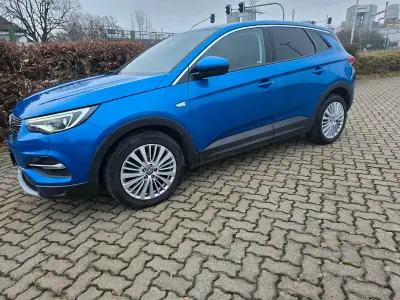 Używany Opel Grandland X 131 KM (96 kW) 2017 Niebieski SUV