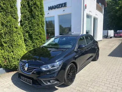 Gebraucht Renault Mégane Intens 132 PS (97 kW) 2016 Schwarz Limousine
