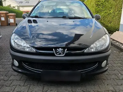 Gebraucht Peugeot 206 75 PS (55 kW) 2009 Schwarz Kleinwagen