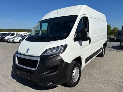 Gebraucht Peugeot Boxer 143 PS (105 kW) 2021 Weiß Van