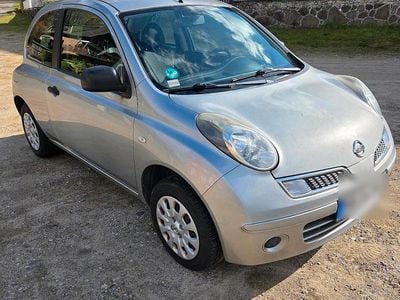 Gebraucht Nissan Micra 65 PS (47 kW) 2010 Silber Kleinwagen