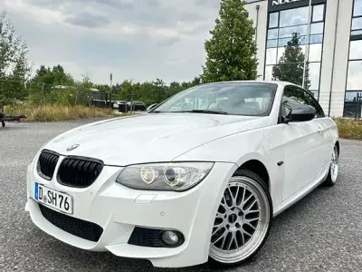 Gebraucht BMW 318 Cabriolet M Sport 143 PS (105 kW) 2011 Weiß Cabrio