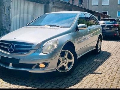 Mercedes R320