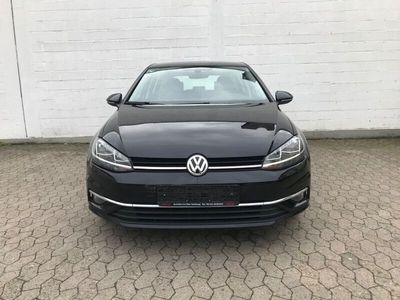 Gebraucht VW Golf VII Comfortline 116 PS (85 kW) 2018 Schwarz Limousine