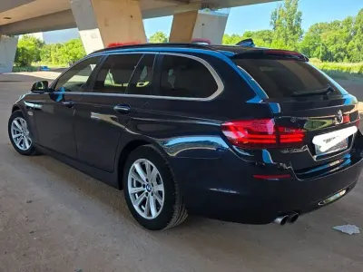 Gebraucht BMW 525 Luxury Line 218 PS (160 kW) 2014 Blau Kombi