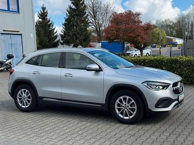 Occasion Mercedes GLA180 136 PK (100 kW) 2022 Zilver SUV