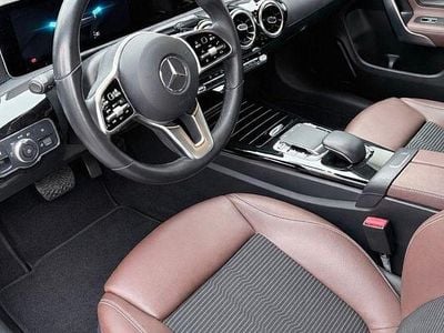 Gebraucht Mercedes CLA200 163 PS (119 kW) 2019 Weiß Coupé
