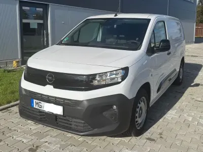 Używany Opel Combo 110 KM (80 kW) 2025 Biały Minivan