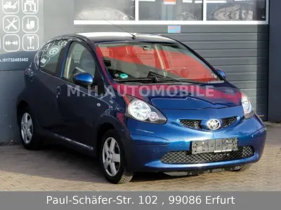 Second-hand Toyota Aygo 68 CP (50 kW) 2007 Albastru Hatchback