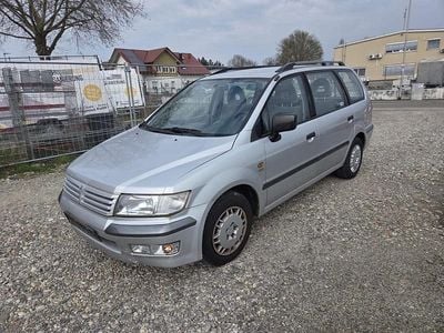 Gebraucht Mitsubishi Space Wagon 150 PS (110 kW) 1999 Silber Van / Kleinbus