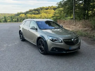 Gebraucht Opel Insignia Country Tourer 194 PS (142 kW) 2014 Grün Kombi