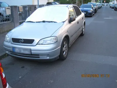 Gebraucht Opel Astra Edition 75 PS (55 kW) 1999 Silber Limousine