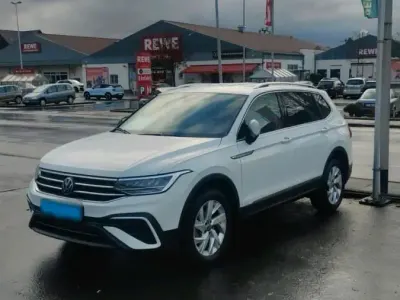 Gebraucht VW Tiguan Allspace Life 150 PS (110 kW) 2024 Weiß SUV