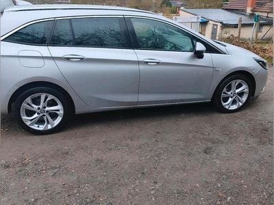 Gebraucht Opel Astra Sport 102 PS (75 kW) 2018 Grau Kombi