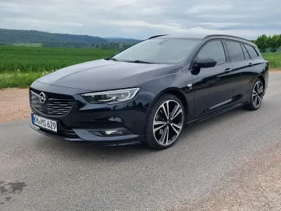 Używany Opel Insignia Exklusiv 170 KM (125 kW) 2019 Niebieski Kombi