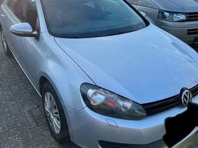 Second-hand VW Golf VI Comfortline 105 CP (77 kW) 2011 Argintiu Hatchback