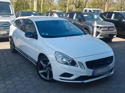 Occasion Volvo V60 R-Design 111 ch (81 kW) 2012 Blanc Break
