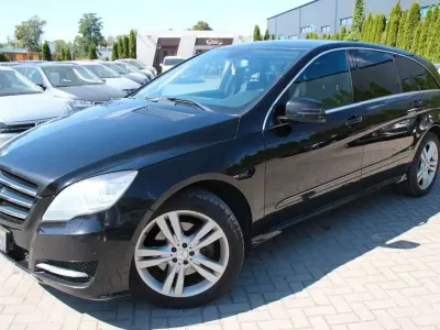 Używany Mercedes R350 265 KM (194 kW) 2012 Czarny Minivan