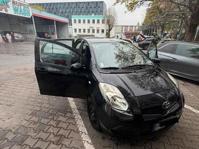 Usata Toyota Yaris 103 CV (75 kW) 2009 Nero Utilitaria