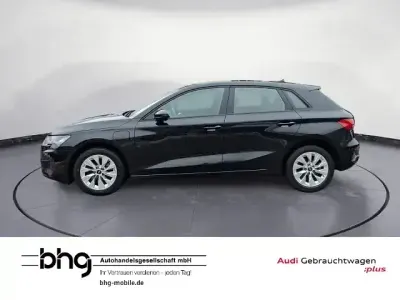 Second-hand Audi A3 e-tron Advanced 109 CP (80 kW) 2022 Negru Hatchback