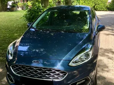 Używany Ford Fiesta Vignale 86 KM (63 kW) 2020 Niebieski Hatchback