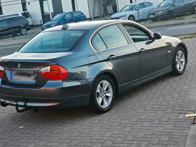 Gebraucht BMW 325 218 PS (160 kW) 2026 Silber Limousine
