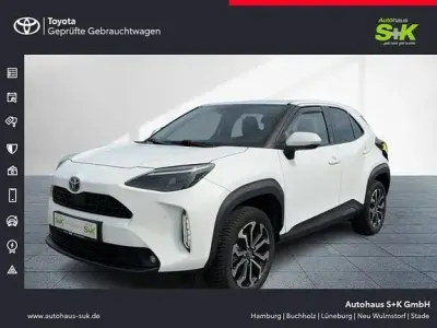 Gebraucht Toyota Yaris Hybrid Connect Style 116 PS (85 kW) 2023 Schneeweiß