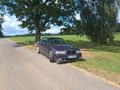 Violet Gebraucht 1995 BMW 318 Cabriolet Sport Line Cabrio | 9.999 €