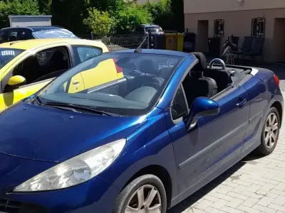 Gebraucht Peugeot 207 CC 88 PS (64 kW) 2007 Blau Cabrio