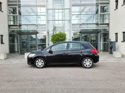 Gebraucht Toyota Auris Sol 97 PS (71 kW) 2007 Schwarz Kleinwagen