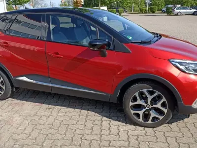 Gebraucht Renault Captur Collection 150 PS (110 kW) 2019 Rot SUV