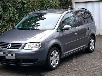 Grün Gebraucht 2006 VW Touran Van / Kleinbus | 3.600 € (Fairer Preis)