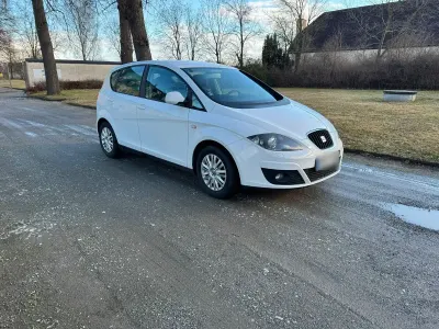 Gebraucht Seat Altea Style 105 PS (77 kW) 2012 Weiß Kombi
