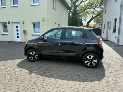 Używany Renault Twingo 71 KM (52 kW) 2018 Czarny Hatchback