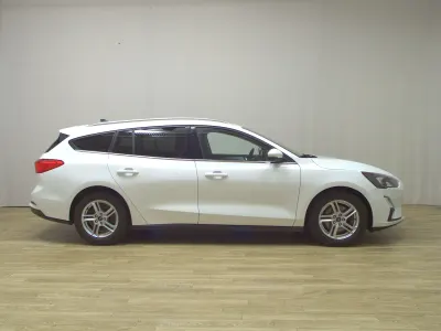 Usata Ford Focus Cool & Connect 120 CV (88 kW) 2021 Bianco Station wagon