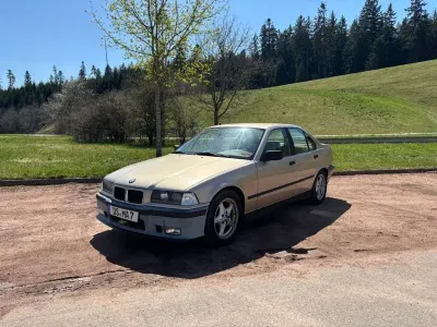Gebraucht BMW 316 101 PS (74 kW) 1992 Beige Limousine