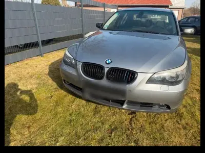 Gebraucht BMW 525 177 PS (130 kW) 2005 Grau Limousine