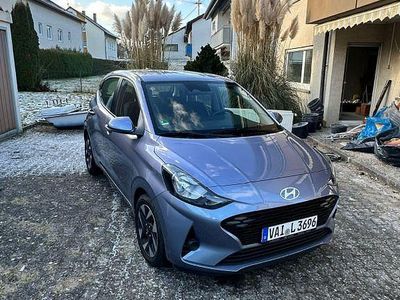 Gebraucht Hyundai i10 Trend 67 PS (49 kW) 2023 Blau Kleinwagen