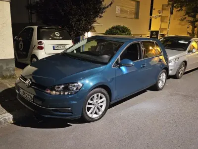 Second-hand VW Golf VII 110 CP (80 kW) 2017 Verde Berlinǎ