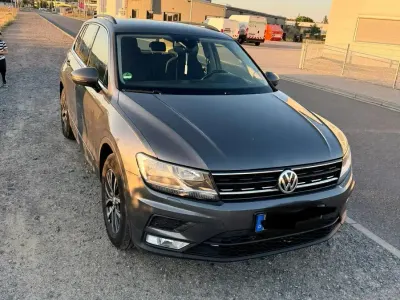 Gebraucht VW Tiguan 116 PS (85 kW) 2017 Grau SUV