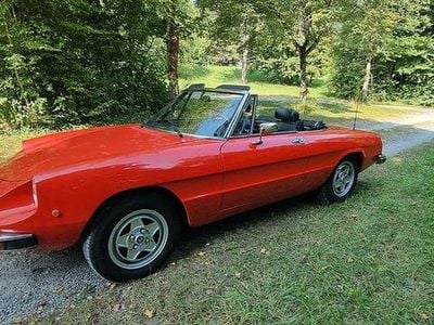 Gebraucht Alfa Romeo Spider 126 PS (92 kW) 1979 Rot Cabrio