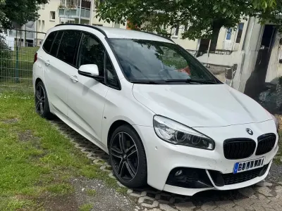 Gebraucht BMW 220 Gran Tourer M Sport 190 PS (139 kW) 2016 Weiß Van / Kleinbus