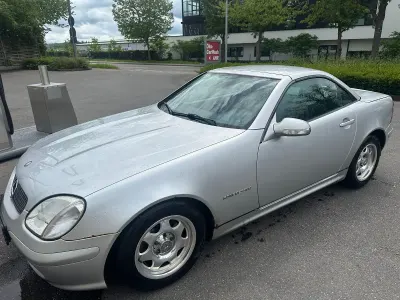 Second-hand Mercedes SLK200