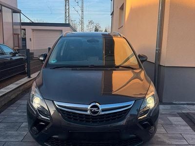 Gebraucht 2015 Opel Zafira Van / Kleinbus | 9.750 € (Teuer)