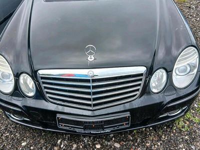 Mercedes E280