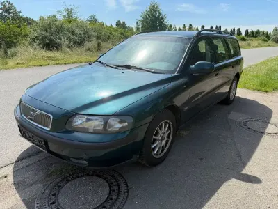 Gebraucht Volvo V70 170 PS (125 kW) 2001 Grün Kombi