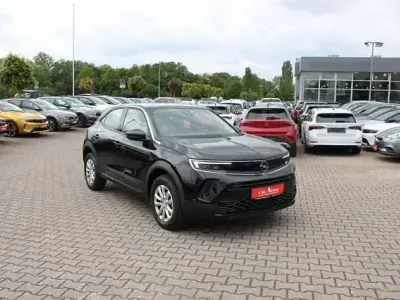 Gebraucht Opel Mokka Enjoy 101 PS (74 kW) 2023 Schwarz SUV