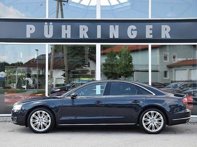 Blau Gebraucht 2019 Audi A8 Sport Limousine | 37.900 € (Etwas zu teuer)