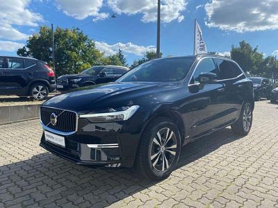 Gebraucht Volvo XC60 Momentum 250 PS (183 kW) 2022 Schwarz SUV